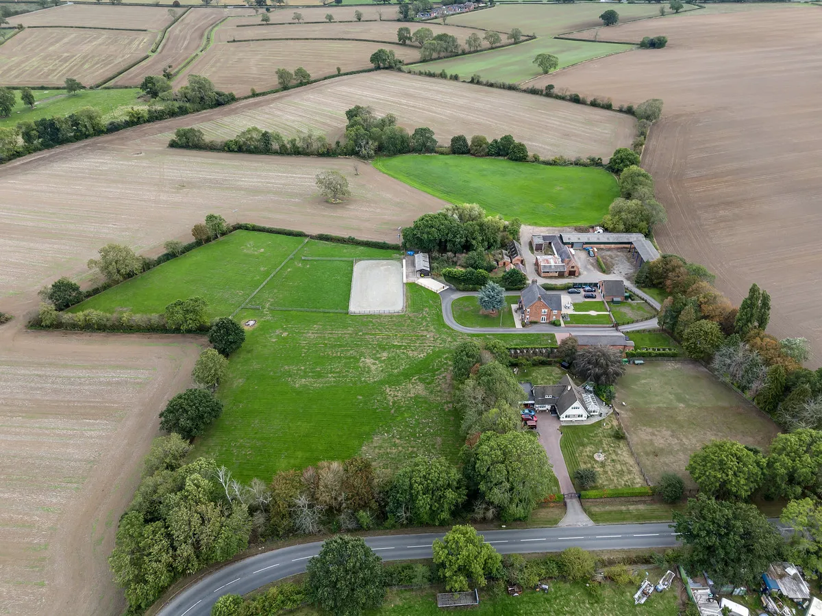 Wolvey Road, Bulkington, CV12, photo 45