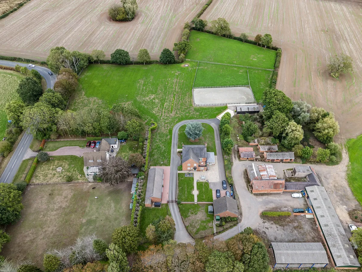 Wolvey Road, Bulkington, CV12, photo 46