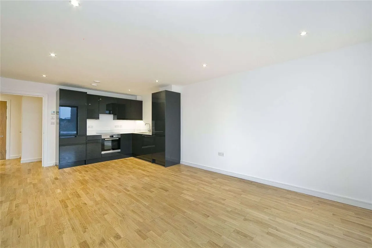 Prince Edward Road, Hackney Wick, London, E9 5NP, photo 3