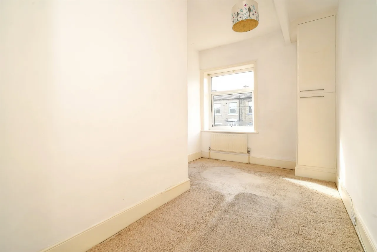 West View, Paddock, Huddersfield, photo 8