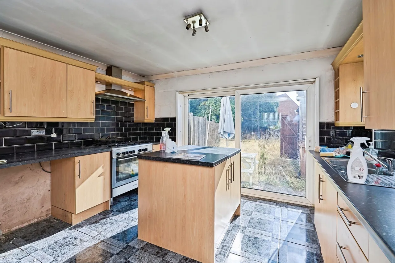 Southbourne Avenue, Walsall, West Midlands, WS2, photo 4
