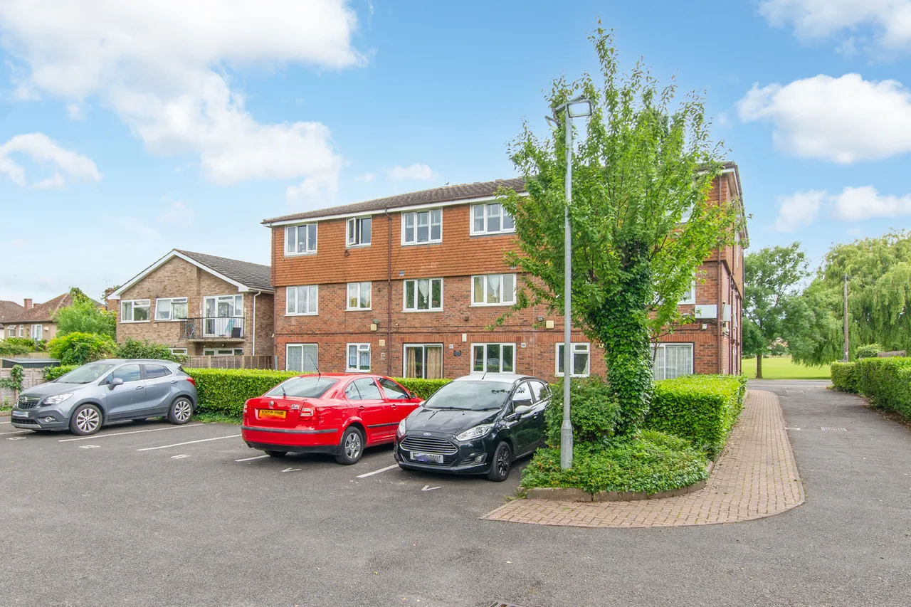 13 Jefferson Lodge, 85 Sudbury Avenue, Wembley, photo 8