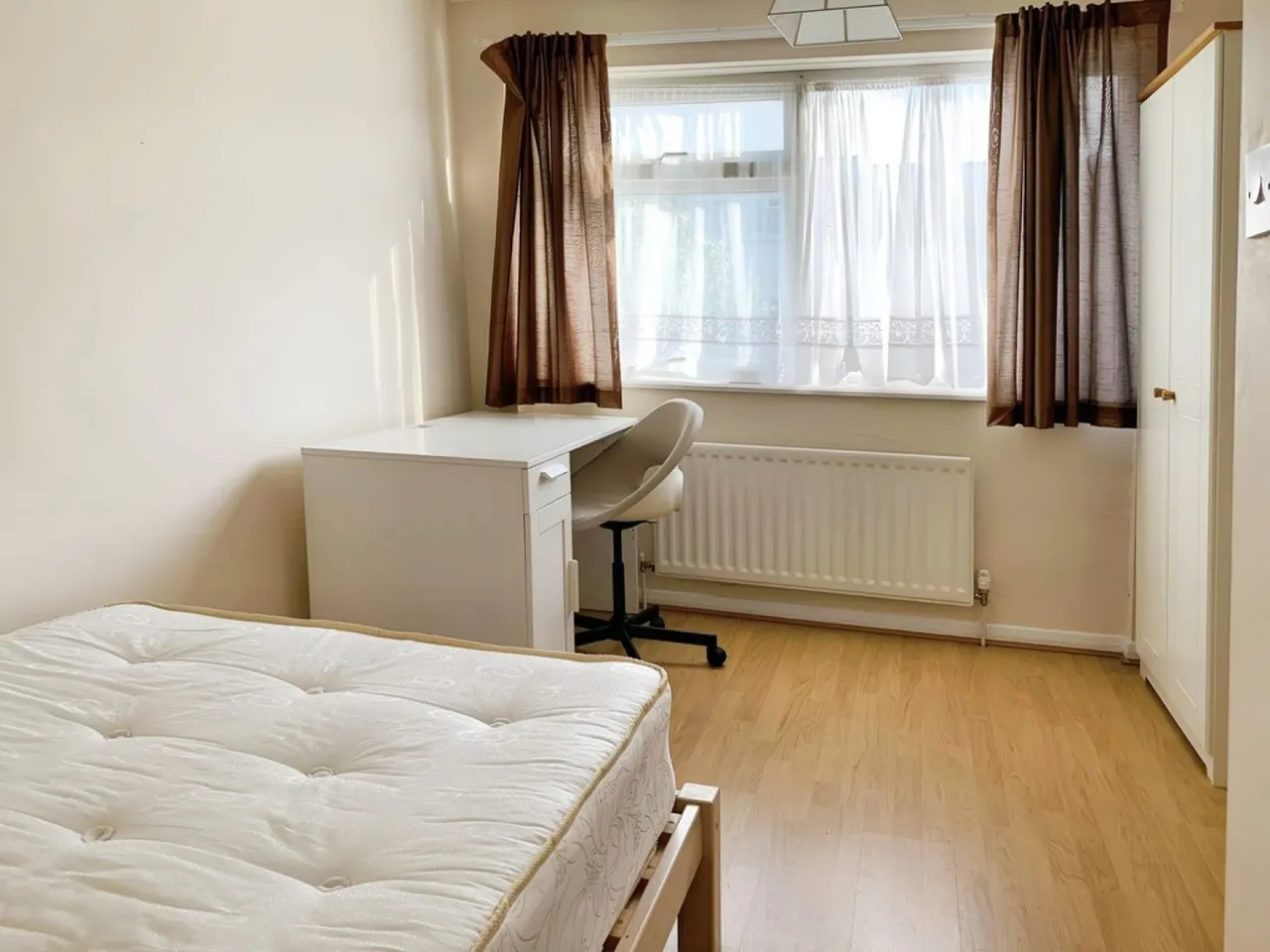 Nethersole Close, Canterbury, photo 6