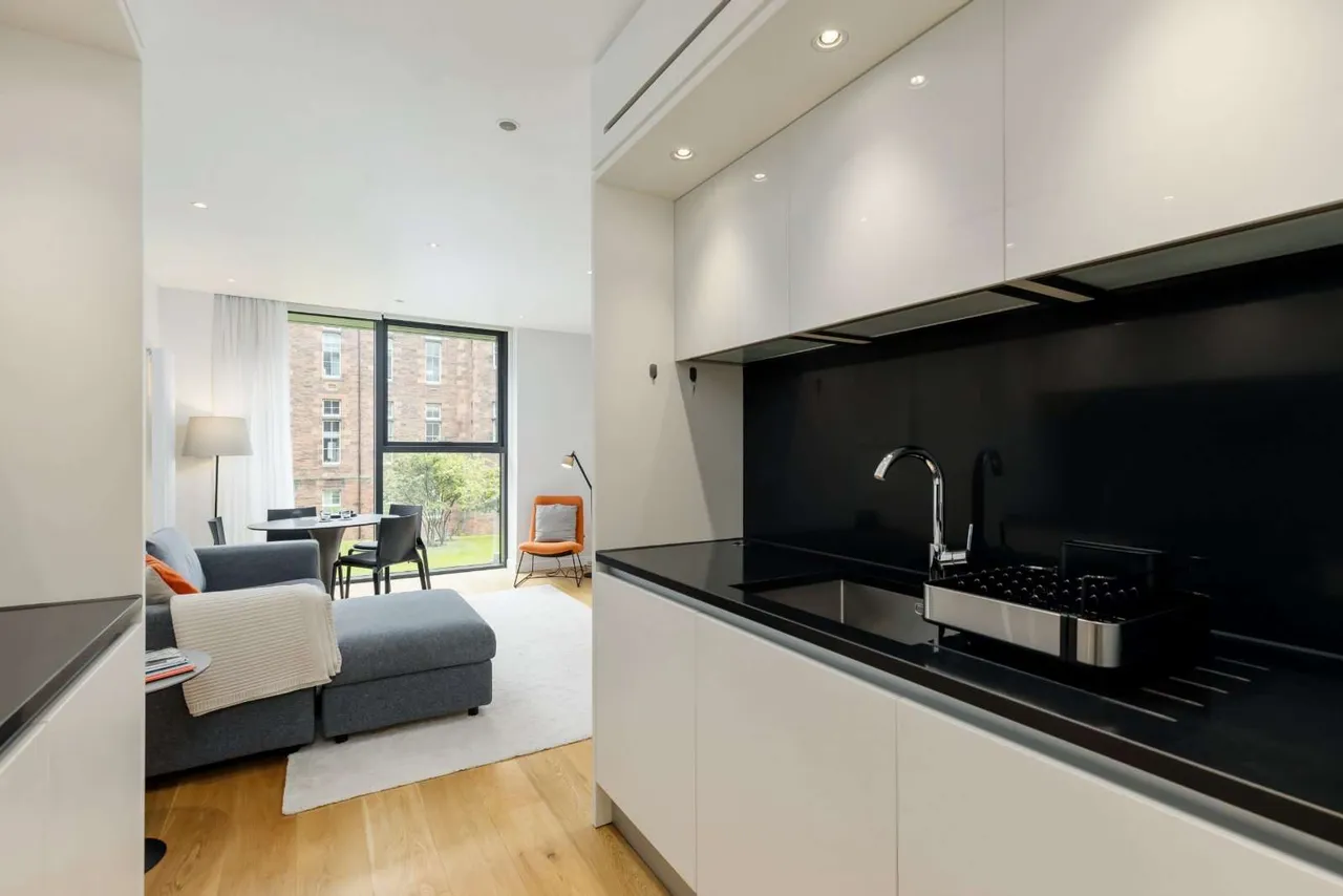 Simpson Loan, Quartermile, Edinburgh, Midlothian, EH3 9GR, photo 4