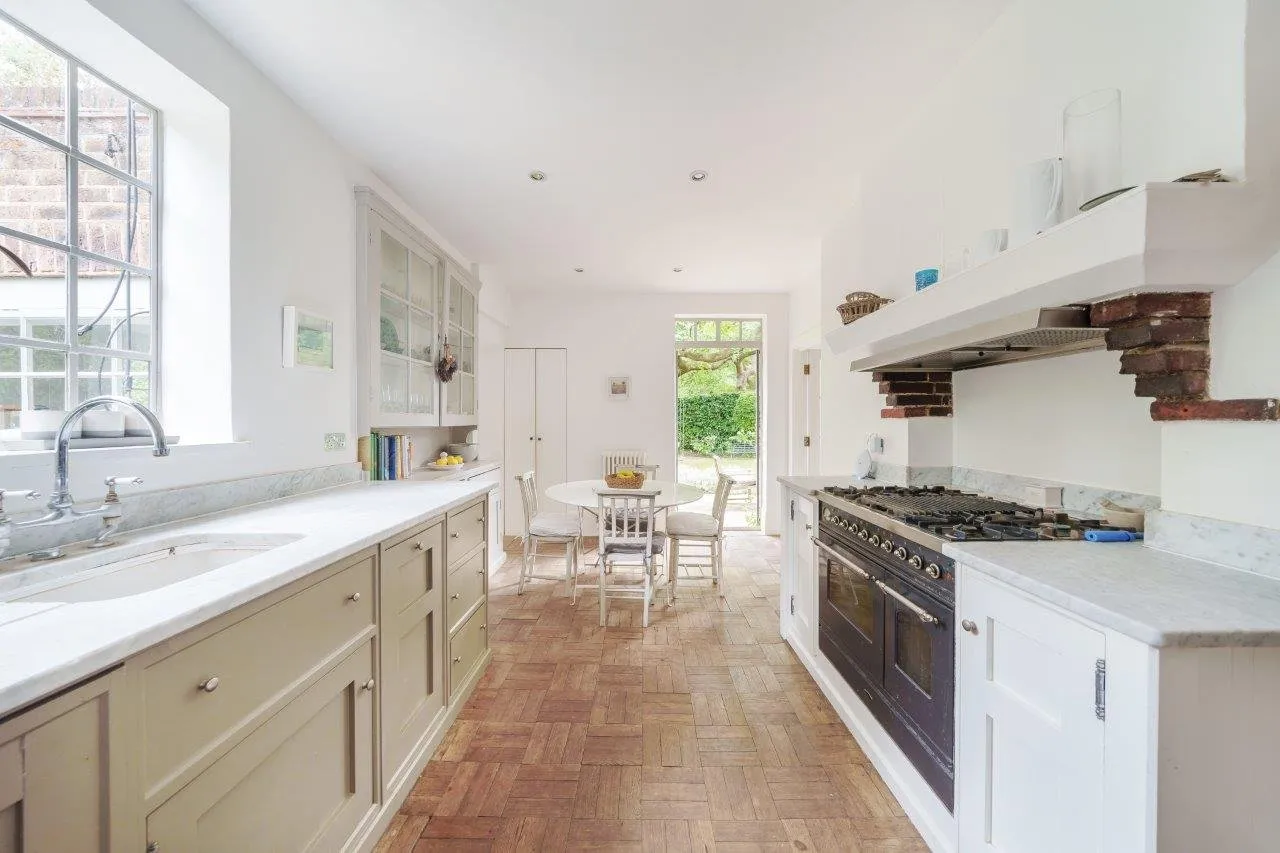 Wildwood Road, Hampstead Garden Suburb, London, NW11 6UP, photo 5