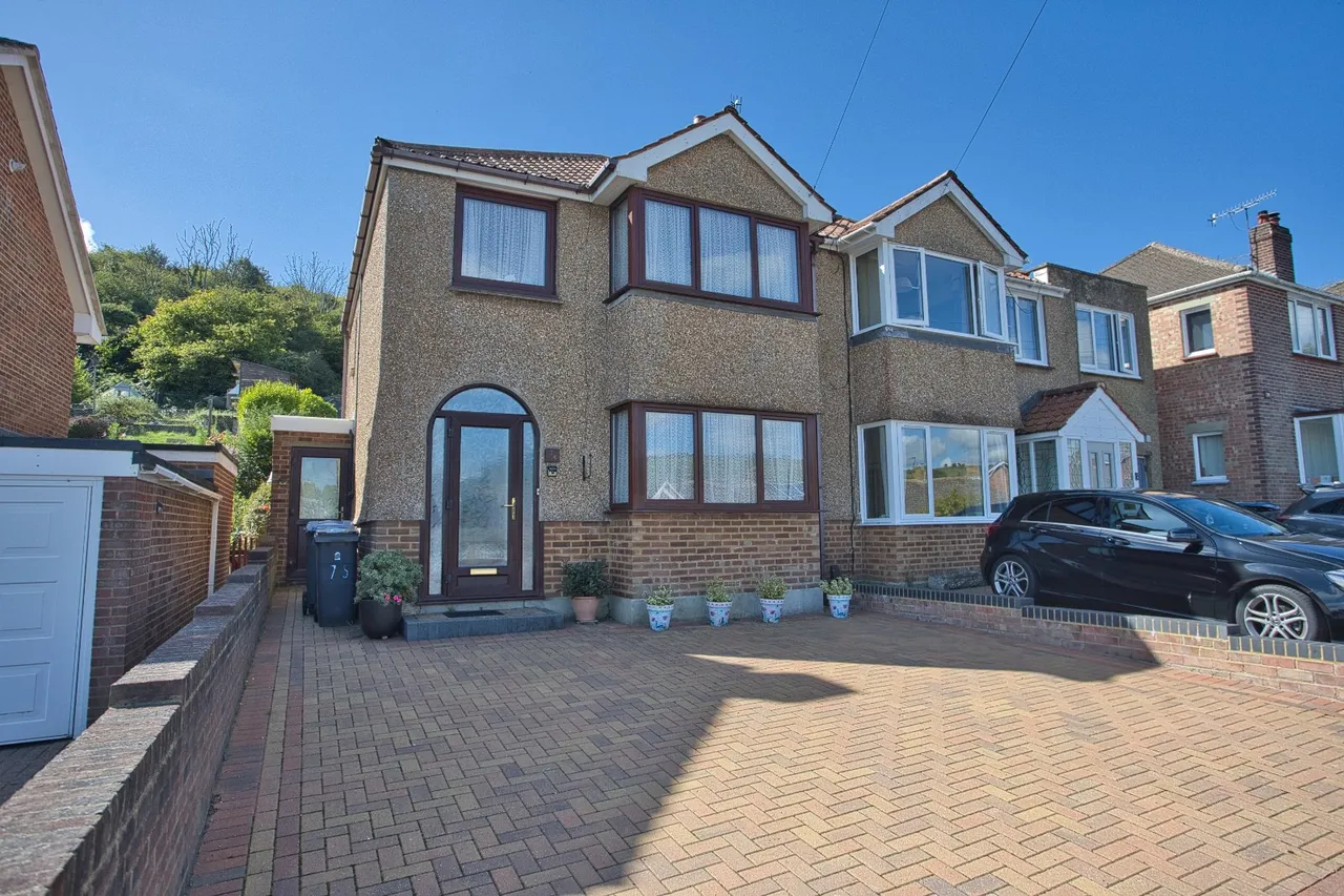3 bed house for sale, Eaves Road, Dover, CT17