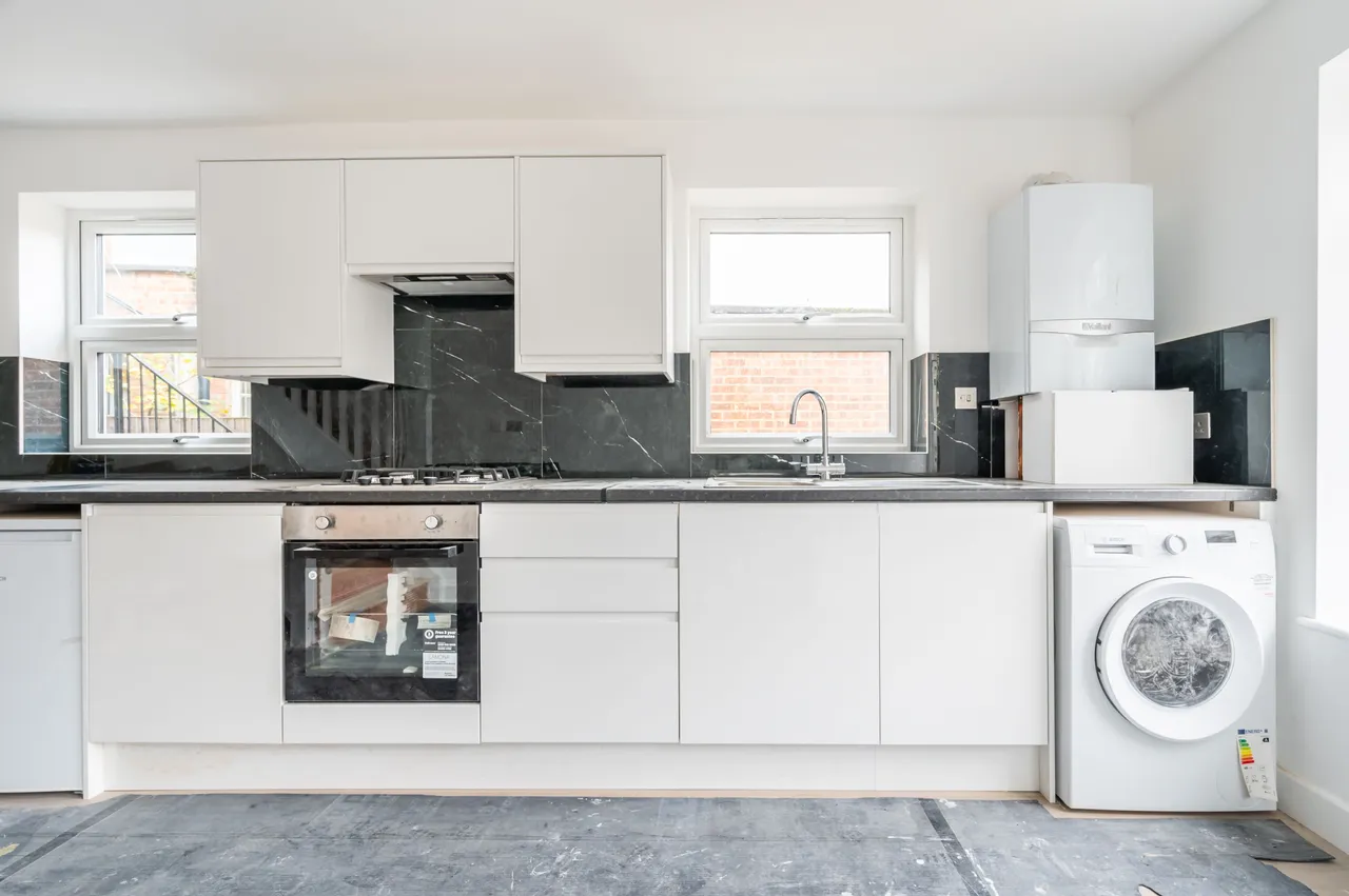 79A Colney Hatch Lane, London, photo 4