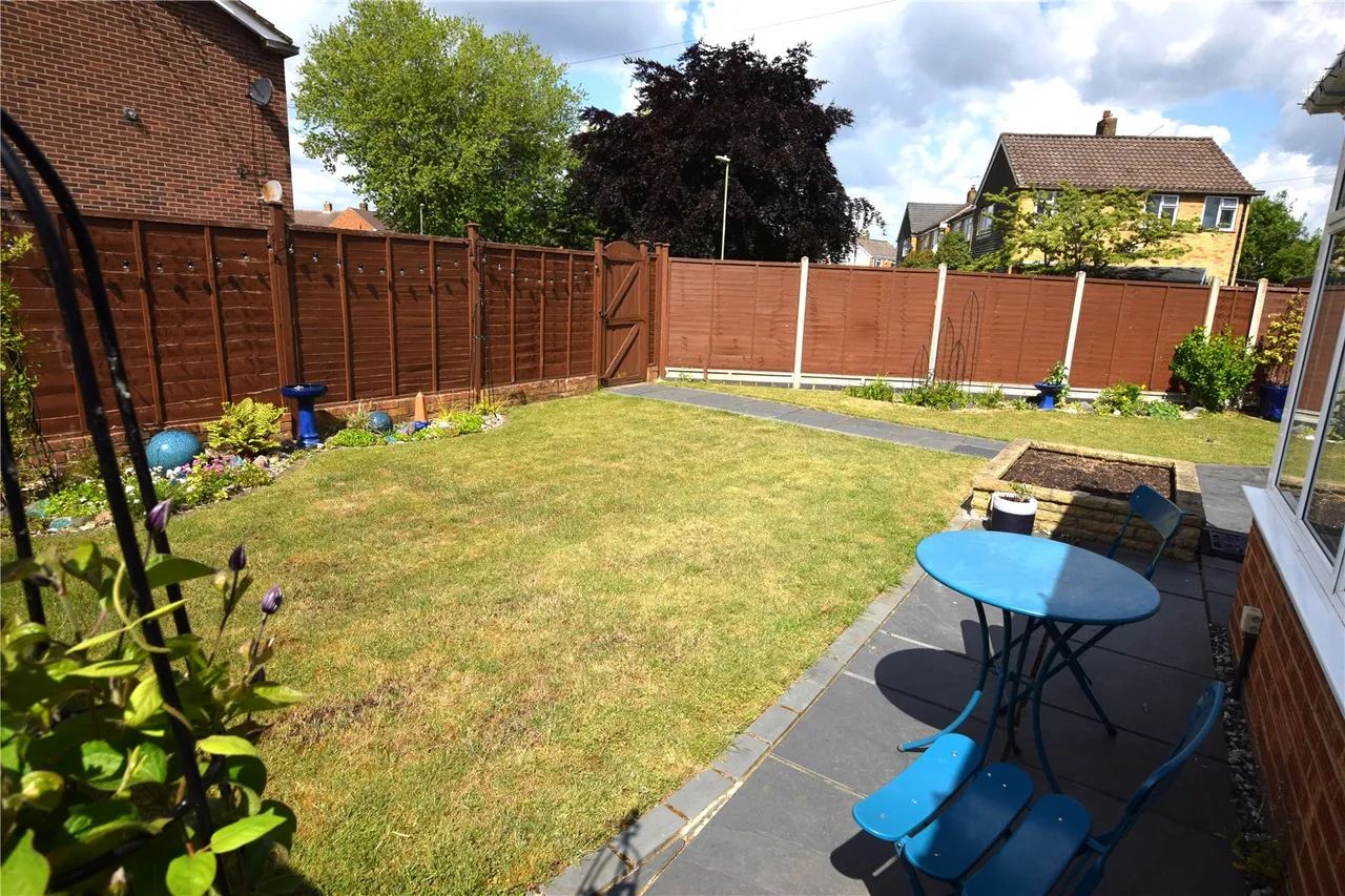 Cheyne Way, Farnborough, Hampshire, GU14 8SE, photo 18