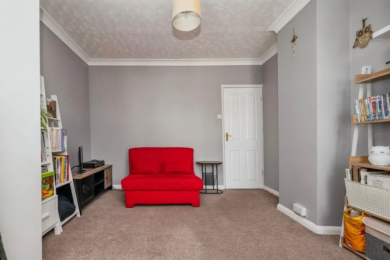 Garfield Road, Great Yarmouth, photo 10