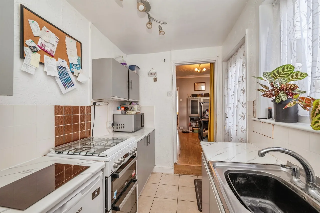 Garfield Road, Great Yarmouth, photo 7