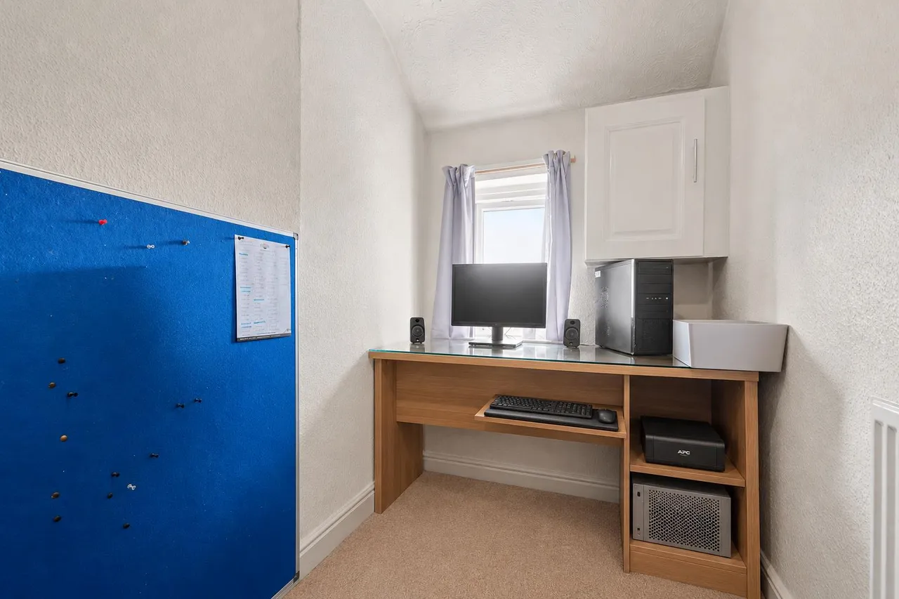 Charlton Grove, Beeston, NG9, photo 10