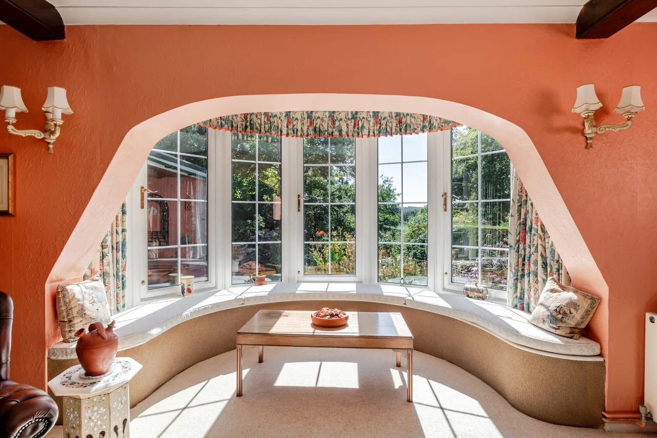 Warren Hill, Epsom, KT18, photo 12