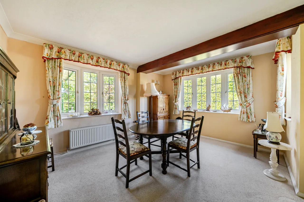 Warren Hill, Epsom, KT18, photo 4