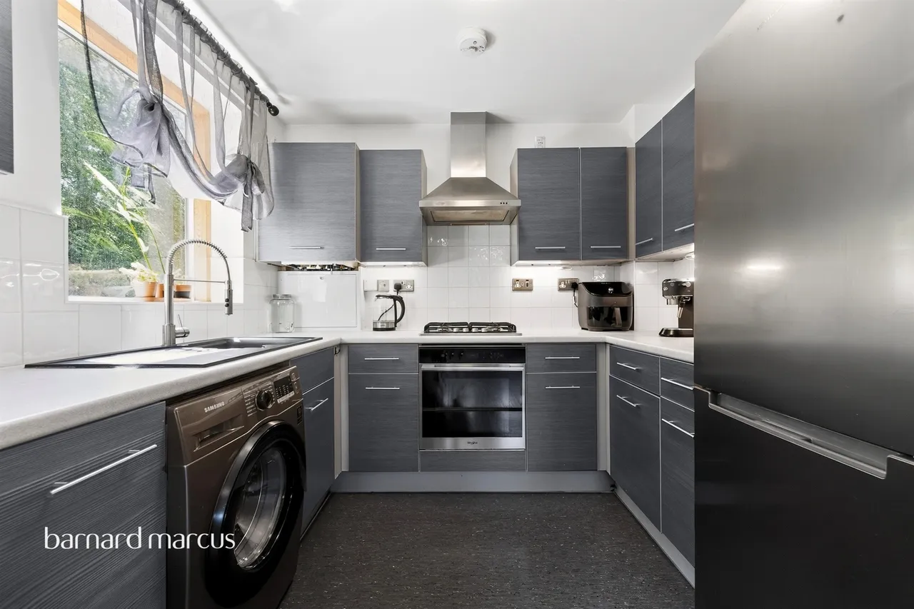 Sanderstead Road, South Croydon, CR2, photo 6