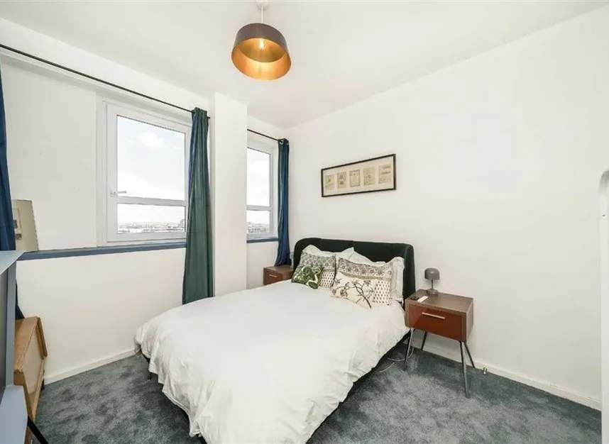 Calderwood Street, Woolwich, SE18, photo 3