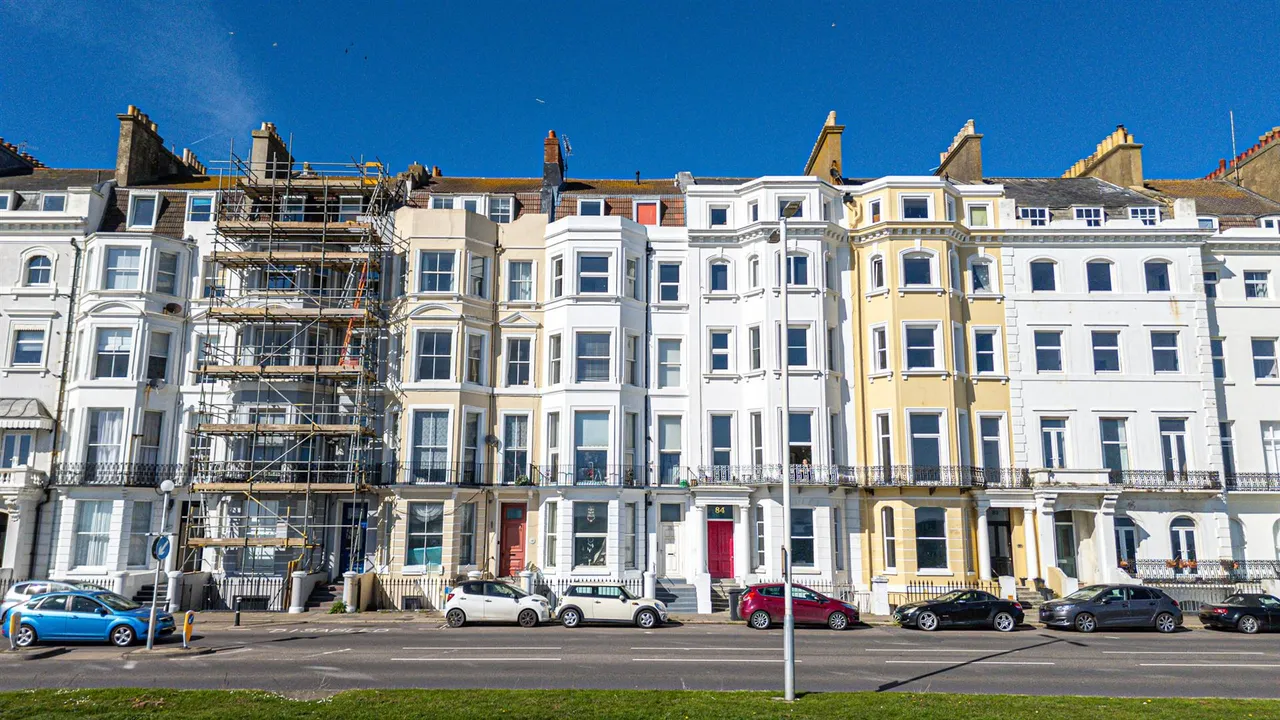 2 bed flat for sale, Marina, St. Leonards-On-Sea