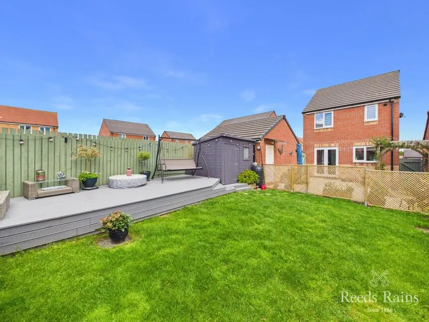 3 bed house for sale — Guildford Crescent, Bridlington, East Yorkshire, YO16