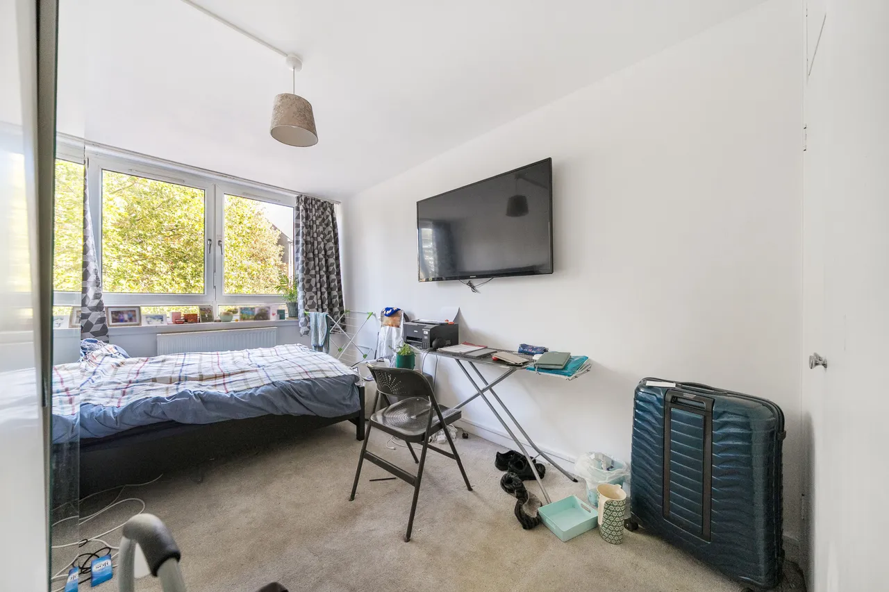 43 Longland Court, Rolls Road, London, photo 4