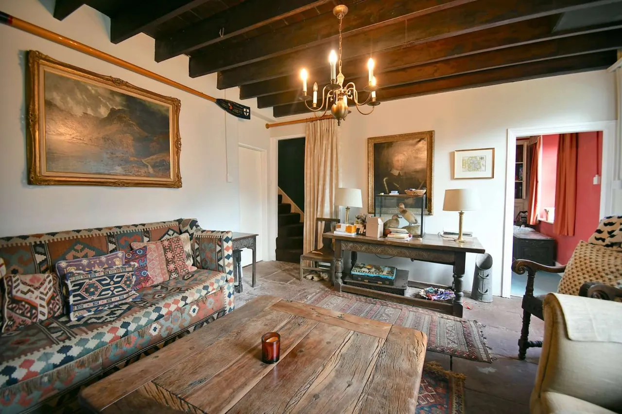 Dyffryn Crawnon, Llangynidr, Crickhowell, Powys, NP8 1NU, photo 5