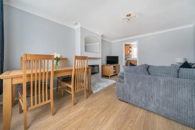 Lansdown Close, Woking, GU21, photo 8