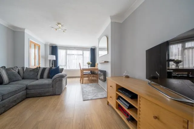 Lansdown Close, Woking, GU21, photo 6