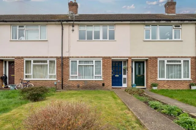 3 bed house for sale, Lansdown Close, Woking, GU21