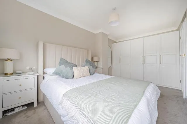 Lansdown Close, Woking, GU21, photo 10