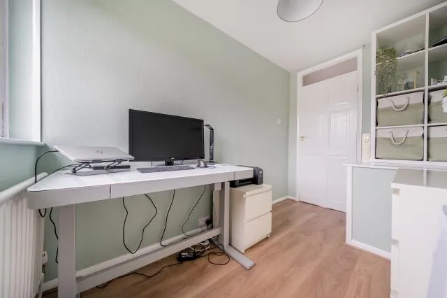 Lansdown Close, Woking, GU21, photo 12