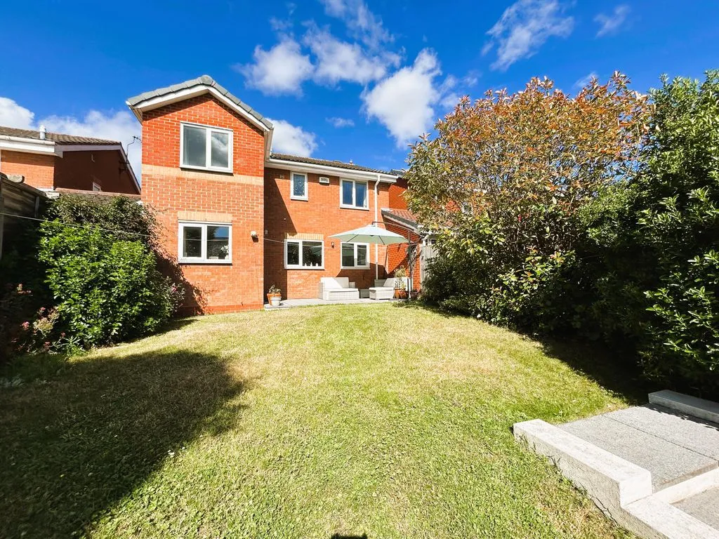 Ivy Grove, Brownhills, WS8, photo 6