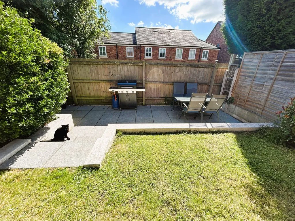 Ivy Grove, Brownhills, WS8, photo 17