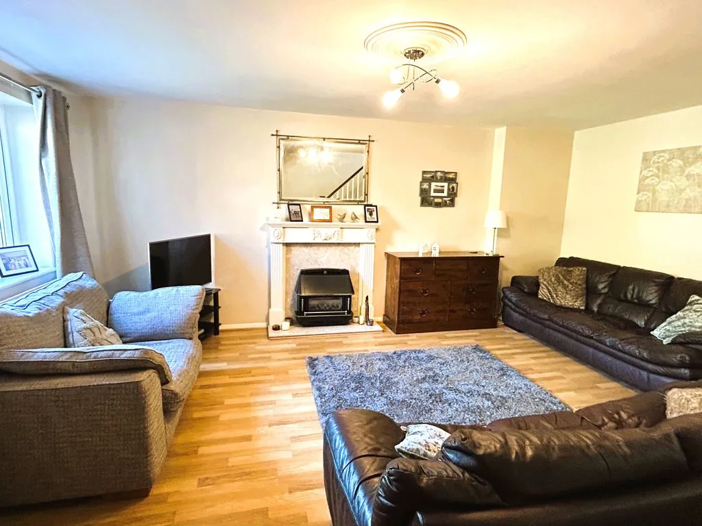 Ivy Grove, Brownhills, WS8, photo 4