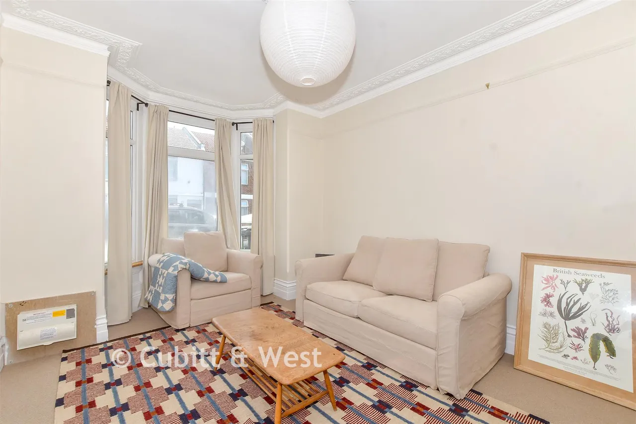 Fawcett Road, Southsea, PO4, photo 7