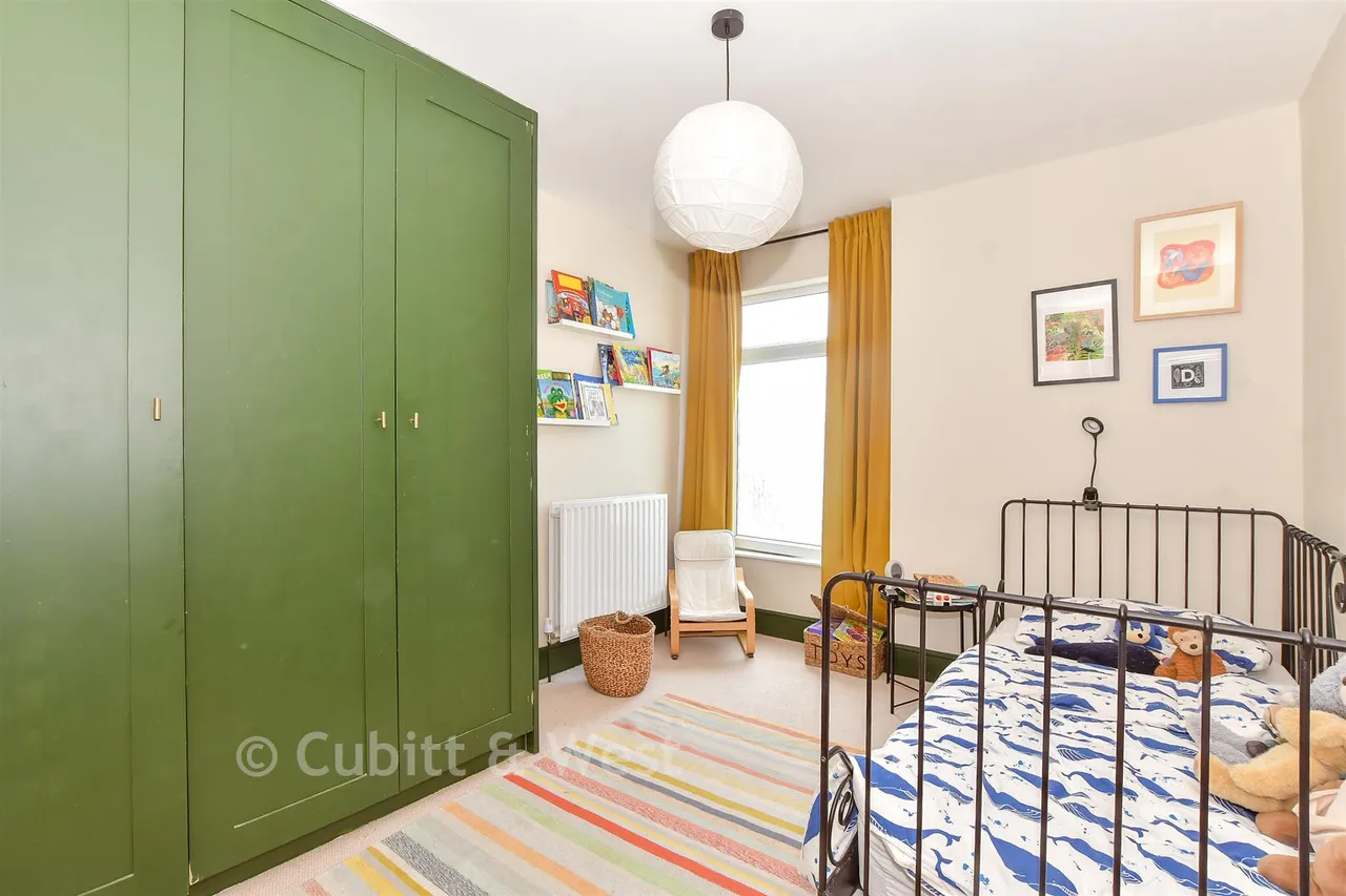Fawcett Road, Southsea, PO4, photo 9