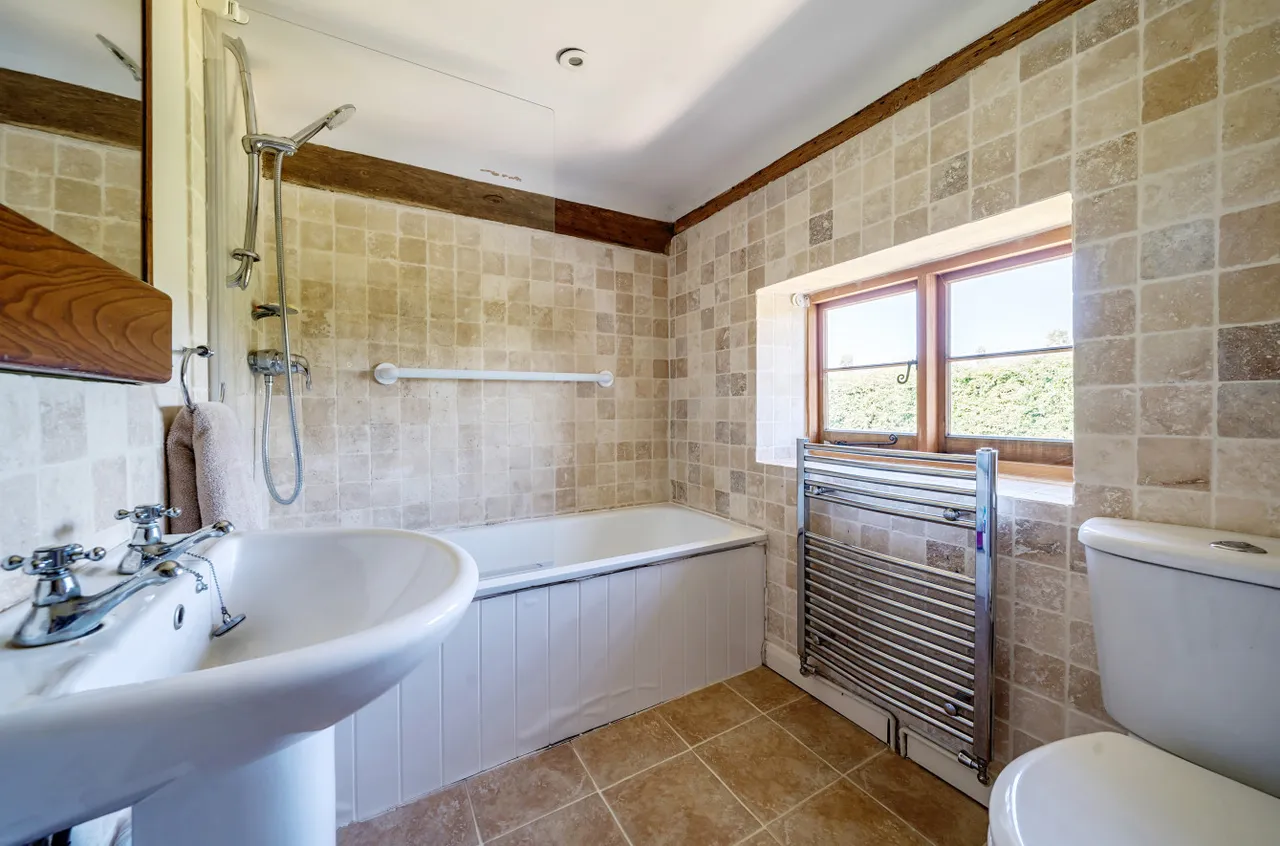 Water Lane, Hunton, ME15, photo 12