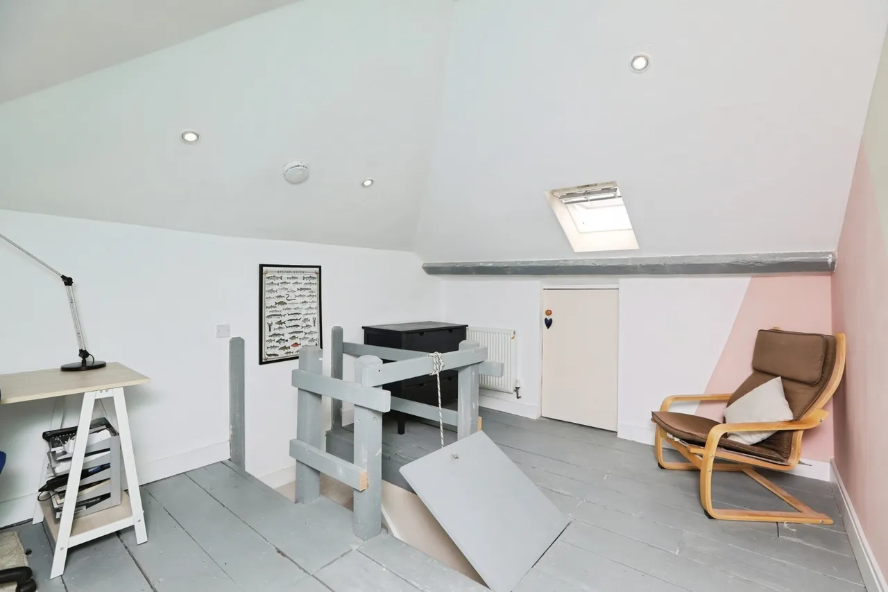 Albion Place, Newington, Sittingbourne, Kent, ME9, photo 9