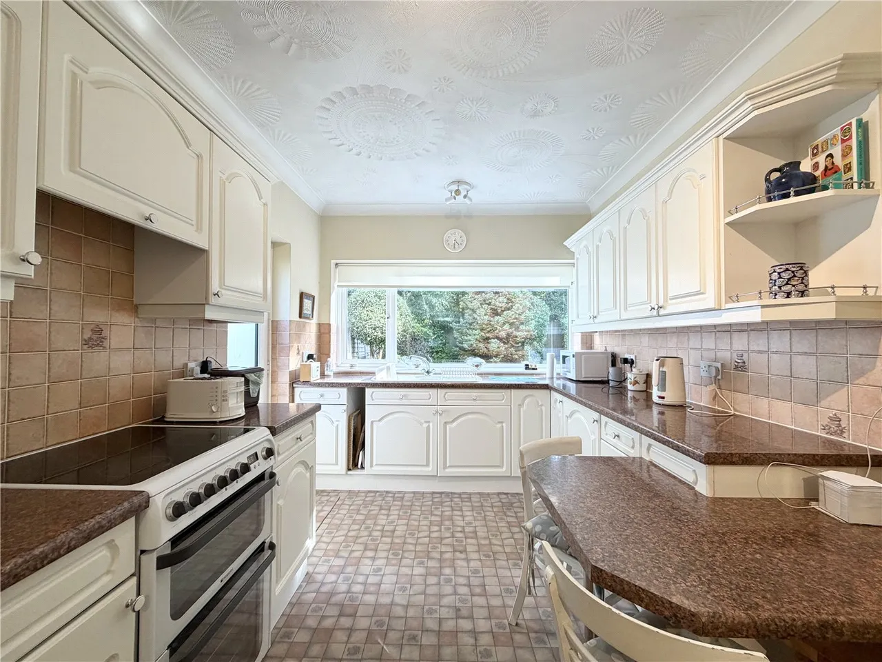 Surrey Gardens, Bournemouth, Dorset, BH4, photo 6