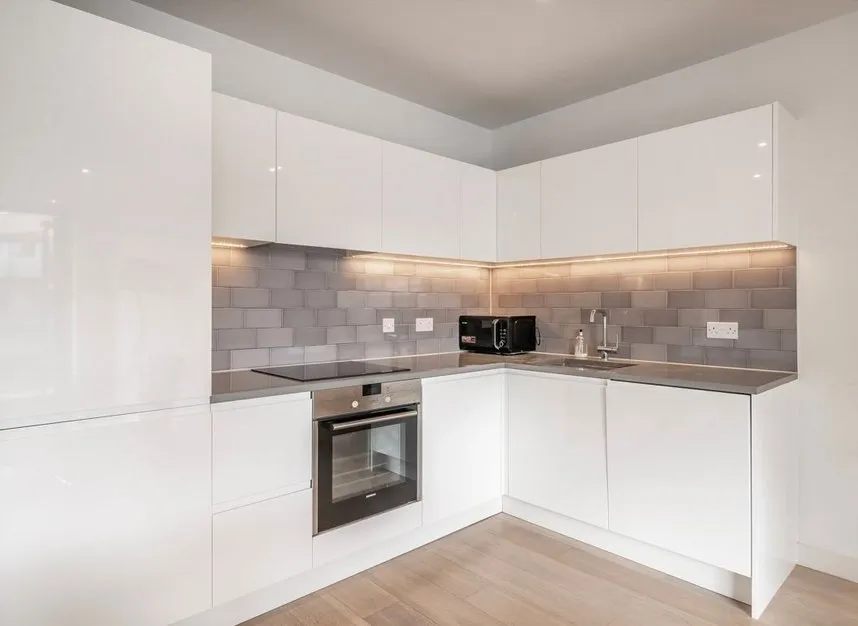 Schooner Road, Royal Wharf, E16, photo 3