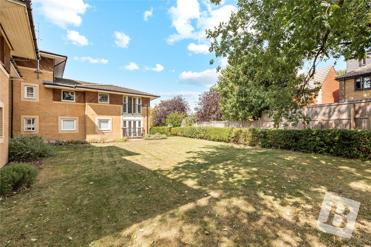 Southwood Court, 97 Stafford Avenue, Hornchurch, RM11, photo 12