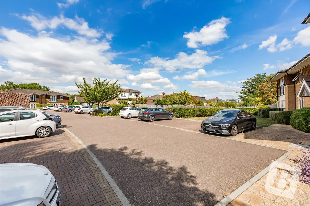 Southwood Court, 97 Stafford Avenue, Hornchurch, RM11, photo 10