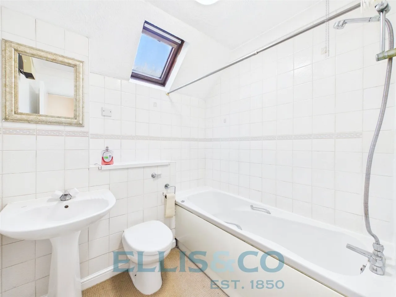 Arundel Close, Tonbridge, TN9, photo 4
