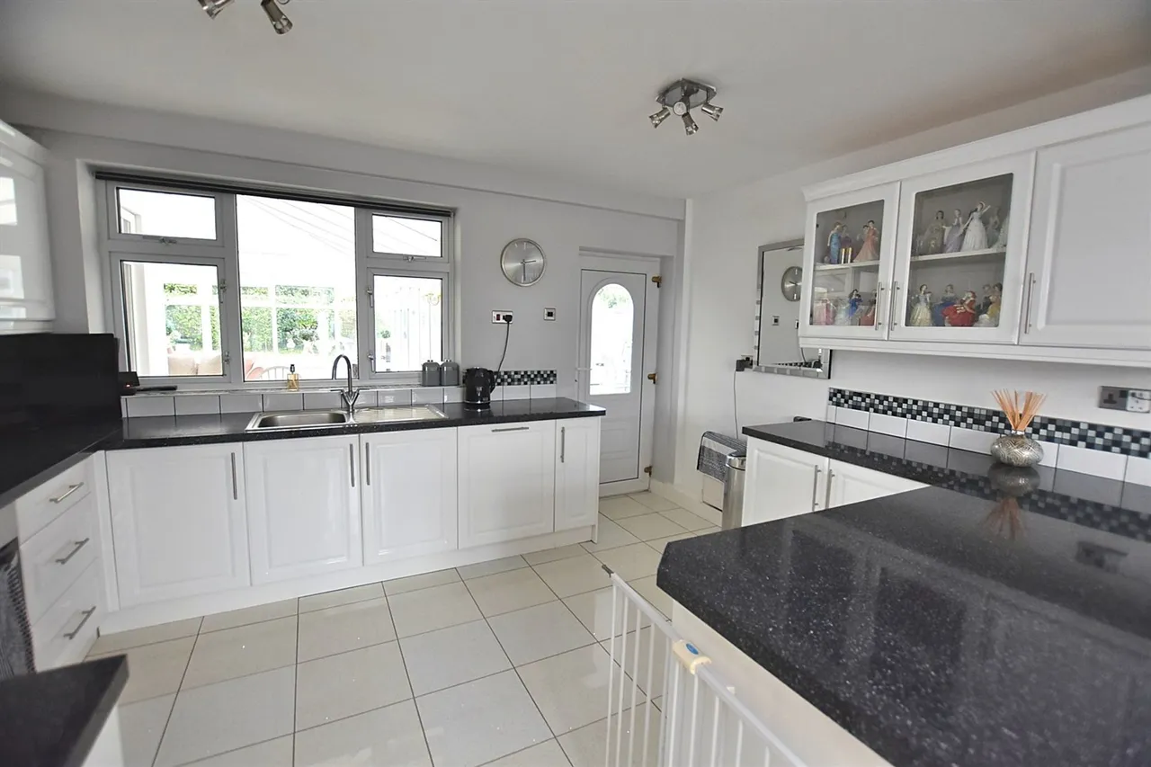 Sadlers Close, Crewe, photo 9