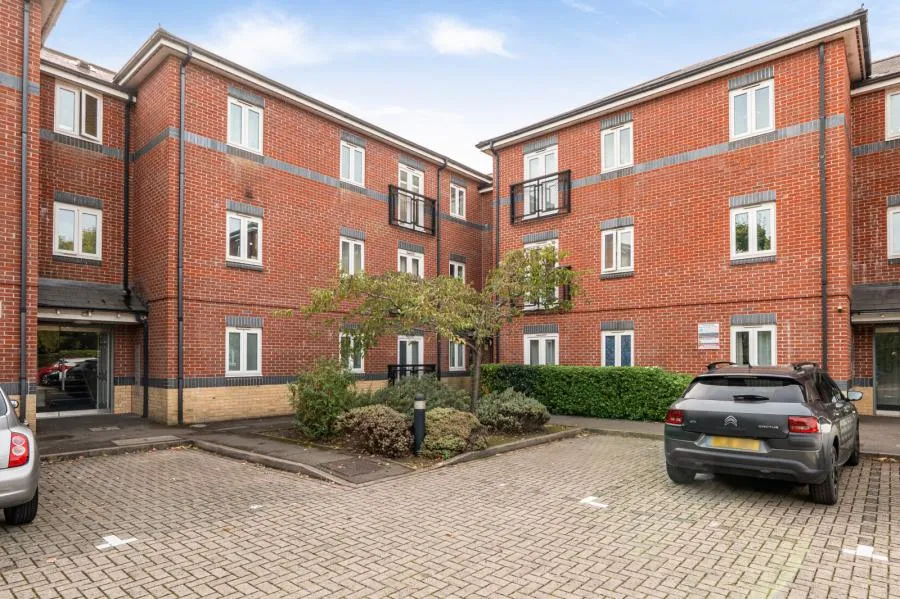 2 bed flat for sale, Brasenose Driftway, Oxford, OX4