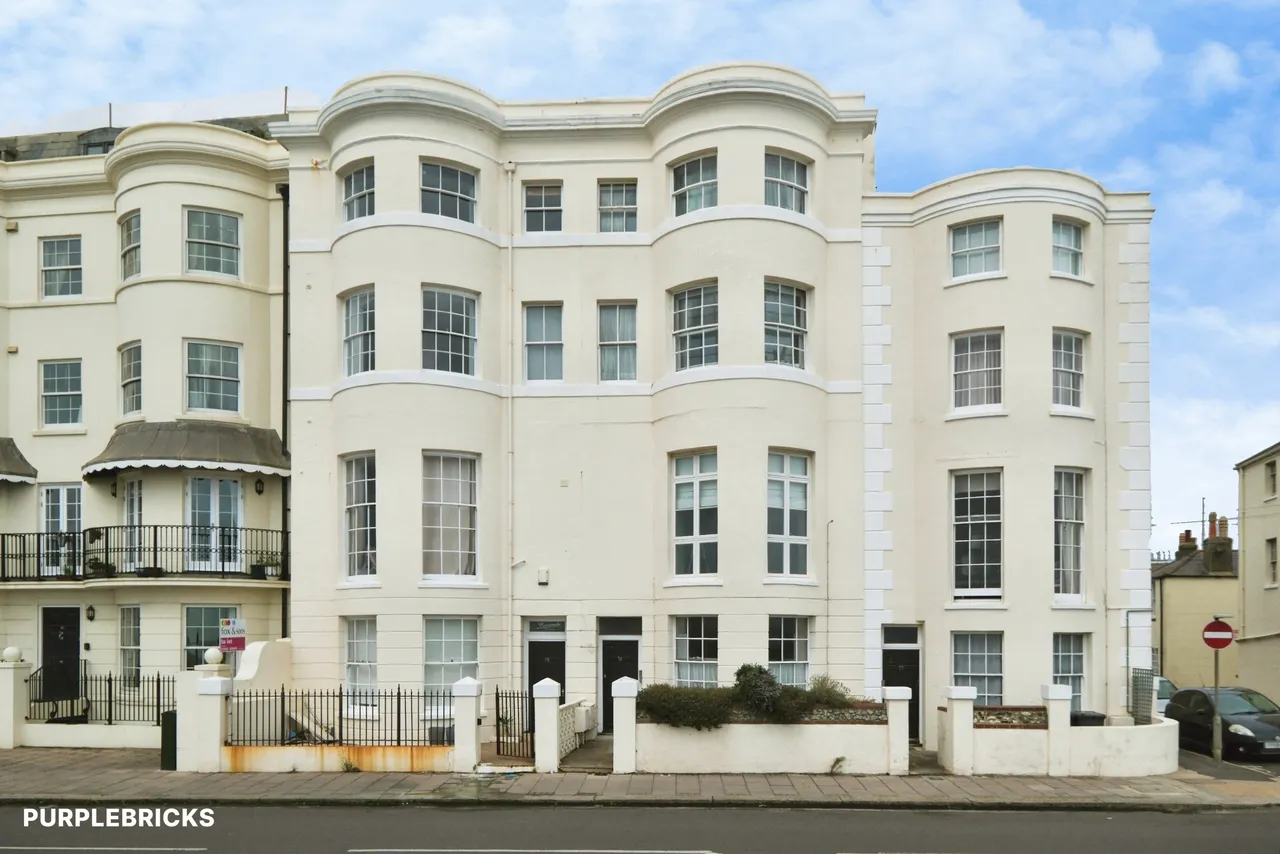 1 bed flat for sale, Marine Parade, Worthing, BN11