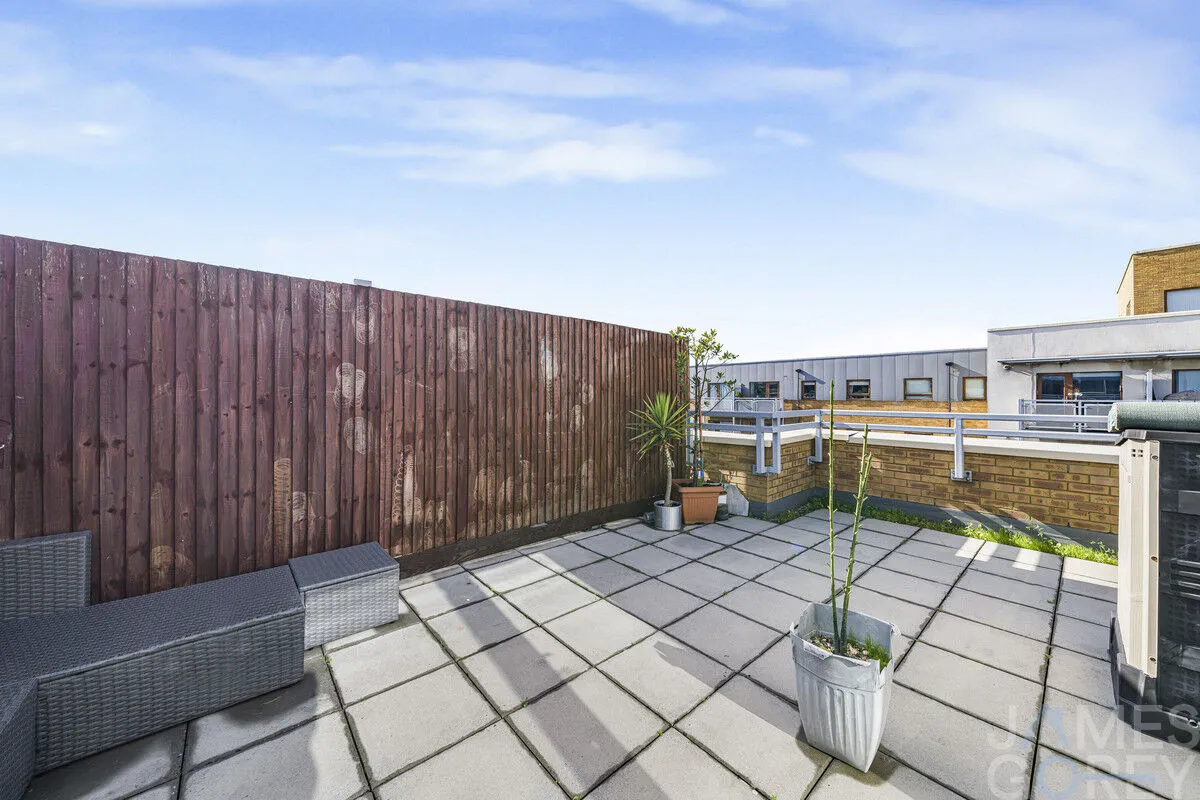 Amity Court North Star Boulevard, Greenhithe, DA9, photo 4