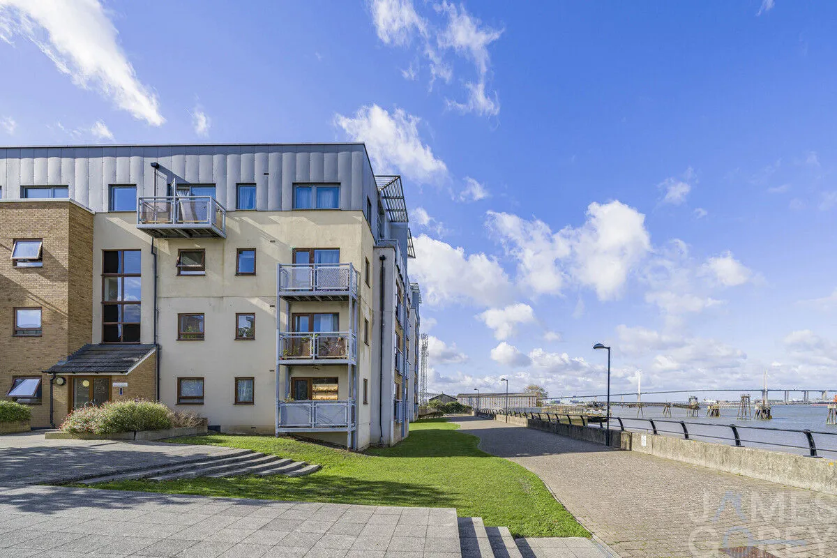 Amity Court North Star Boulevard, Greenhithe, DA9, photo 5