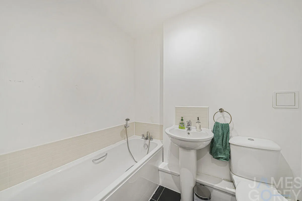 Amity Court North Star Boulevard, Greenhithe, DA9, photo 7