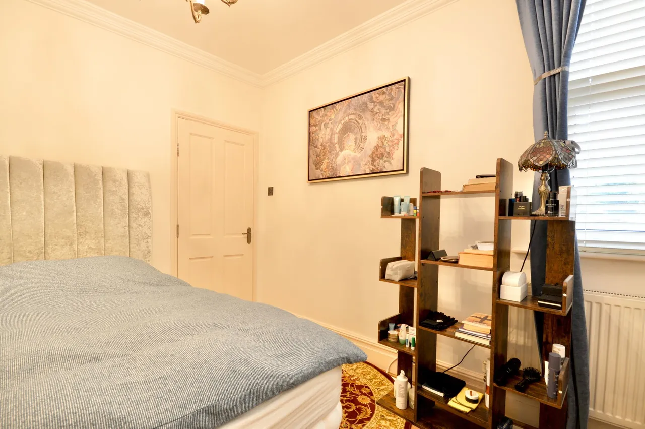 Manor Park Road, East Finchley, N2, photo 3