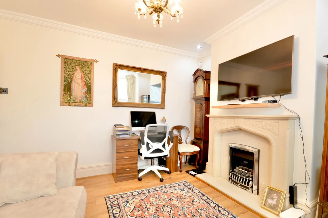 Manor Park Road, East Finchley, N2, photo 2