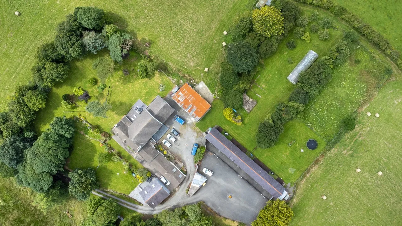 Pentraeth, LL75, photo 14