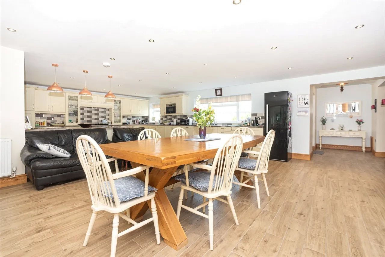 Pentraeth, LL75, photo 6